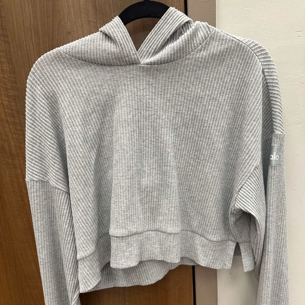 ALO Yoga Muse Hoodie - Athletic Heather Grey